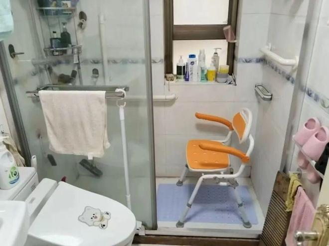 服务让老人“家”倍温暖！瓦利棋牌长宁这项国家试点(图3)